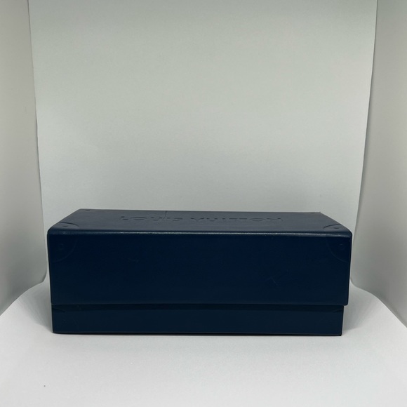 2020 LV Sunglasses - Picture 7 of 8